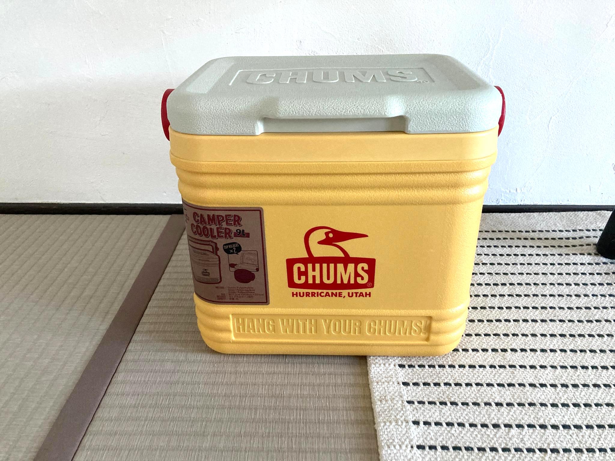 CHUMS（チャムス）キャンパークーラー9L イエロー×グレーの外観デザイン